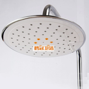 Juego de Ducha de Latón con Cabezal de Ducha Tipo Lluvia, Función de Masaje con Rociador, Prevención de Corrosión, Diseño Redondo - Product Image 3