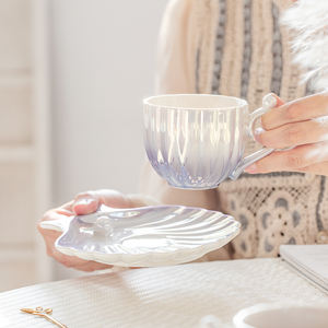 Tazza da Caffè in Ceramica con Design a Conchiglia da 240ml, Set con Piattino per Amanti del Tè e del Caffè - Product Image 2