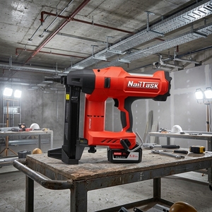<span class=keywords><strong>Cloueur</strong></span> à béton sans fil industriel haute performance NailTask DCCN100X2 20V à batterie lithium-ion sans balais pour l'étanchéité des fondations - Product Image 1