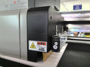 2025 nuova stampante digitale ibrida UV automatica da 180cm con Ricoh Gen5 Gen6 testina di stampa OEM onice programma di fabbrica inchiostro UV - Product Image 3