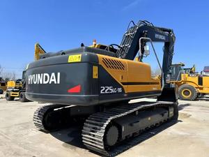 Excavadora Hyundai 225LC-9S de Alta Calidad con Buen Rendimiento y Excelente Mantenimiento a Precio de Fábrica en Stock - Product Image 4