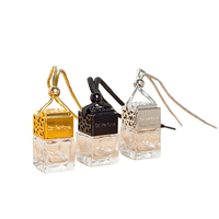 Diffuseur d'ambiance de voiture en verre mignon moderne pendentif de bouteille de parfum de luxe vide avec clip pour eau de Cologne à l'huile essentielle liquide