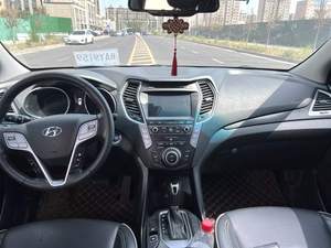 Santa Fe 2.0T 4WD Smart 2017, <span class=keywords><strong>7</strong></span> <span class=keywords><strong>Plazas</strong></span>, Techo Solar Automático y Asientos Eléctricos, SUV Usado - Product Image 5