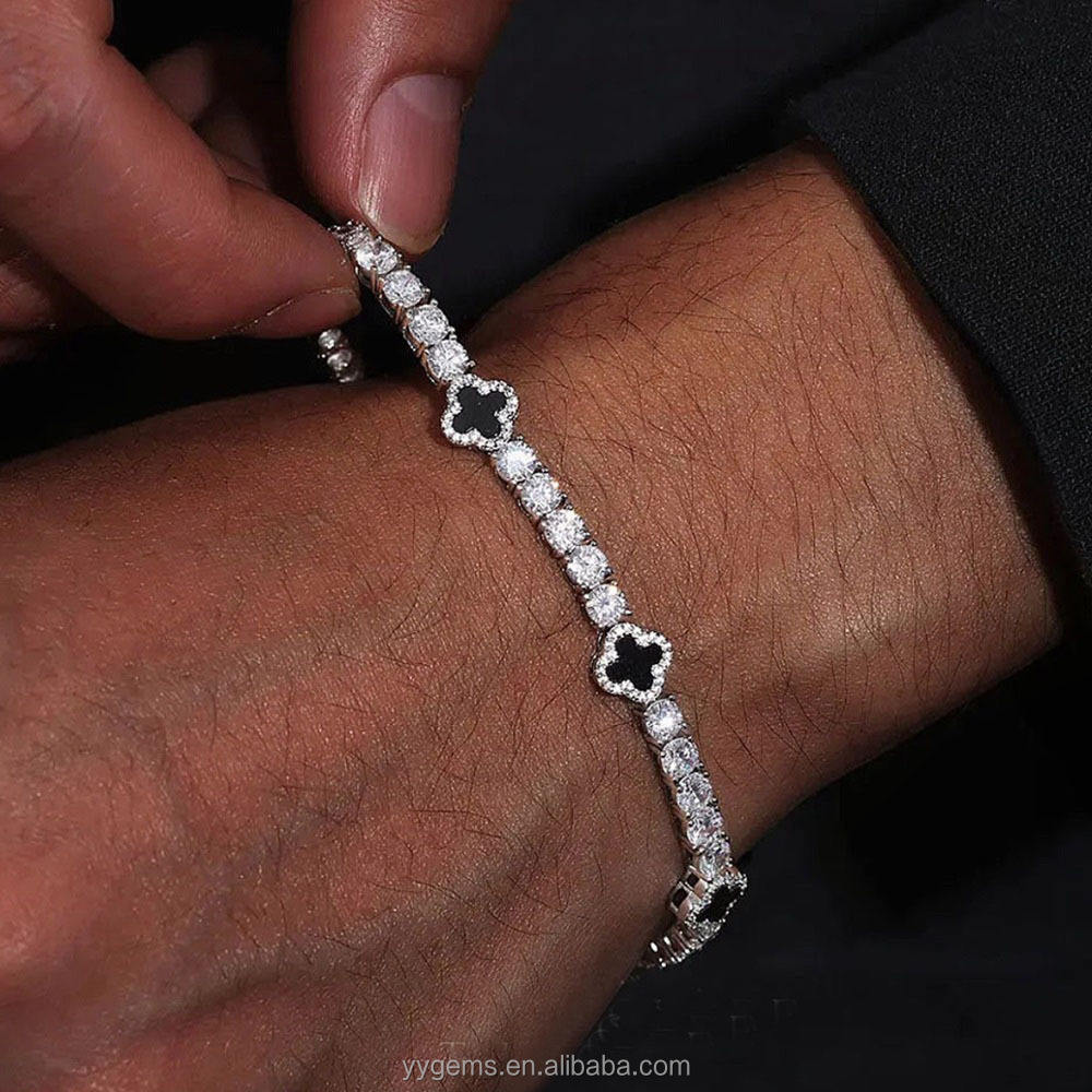 Trèfle en agate noire 4 mm