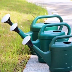Arrosoir en plastique de 8L, buse de douche réglable, léger, pour le jardinage, les fleurs, les légumes, usage domestique - Product Image 2