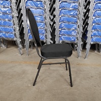 Chaises de banquet de luxe en métal pour mariages, églises et hôtels, chaise de salle à manger rouge pour fêtes et banquets, vente en gros
