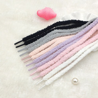 Lacets plats moelleux de qualité supérieure 8mm lacets de chaussures moelleux à la mode pour femmes baskets