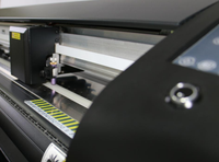 Plotter de corte M1400 con pantalla táctil de contorno automático de cámara de 55 pulgadas para PPF y material reflectante de grado de diamante de 3m