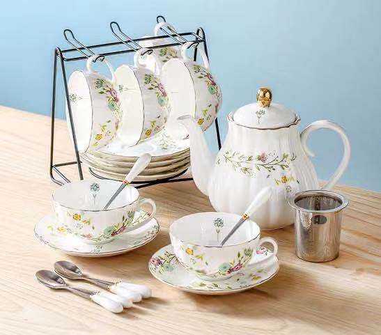 6 cups and saucers 6 spoon holder pot