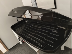 Boîte de <span class=keywords><strong>toit</strong></span> de voiture durable 370L grande capacité, montage rapide, design étanche et anti-poussière, idéale pour le camping et le ski - Product Image 2