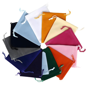 Venta al por mayor de fábrica, bolsas de terciopelo con cordón y logotipo personalizable, bolsas portátiles con cordón a prueba de polvo para regalos y almacenamiento al por mayor. - Product Image 3