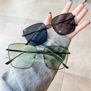 Lunettes de soleil carrées Qianai, monture en métal, verres verts, protection UV400, unisexe, tendance, type 3, transmission - Product Image 2