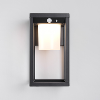 Lampe murale extérieure solaire à LED moderne en aluminium moulé sous pression noir, étanche IP44, avec détecteur de mouvement