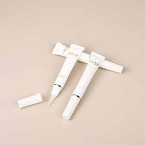 Envase de Maquillaje Personalizado de 20 ml con Cepillo de Silicona para Crema de Ojos, Delineador, Gel para Pestañas y Cejas, Tubos de Plástico Largos y Delgados - Product Image 3