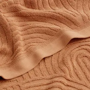 Asciugamani jacquard personalizzati da 140*70cm asciugamano con logo in rilievo 100% cotone per spiaggia/palestra