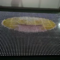 Dalles de sol LED interactives numériques magnétiques à 64 points personnalisées pour les soirées disco et les événements
