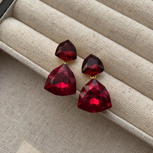 Pendientes de Luz Prismática, Brillantes, con Corte Trillón, Circonitas Cúbicas Coloridas en Diseño Geométrico de Gota, Joyería de Lujo - Product Image 6