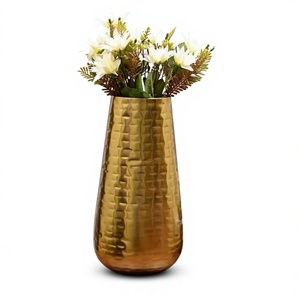 Pot de fleurs moderne en laiton doré, métal martelé conique, pour la décoration intérieure - Product Image 6