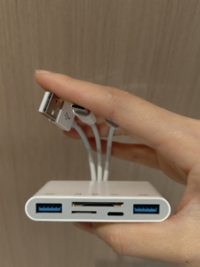 Hub USB-C 5-en-1 avec lecteur de mémoire et de cartes SD, prise en charge de la caméra, adaptateur USB OTG compatible avec les téléphones mobiles <span class=keywords><strong>iPhone</strong></span>/iPad, protection intégrée - Product Image 2
