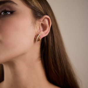 Boucles d'oreilles clous en <span class=keywords><strong>acier</strong></span> <span class=keywords><strong>inoxydable</strong></span> plaqué or 18 carats avec zircon cubique en forme de croix X, placage PVD, pour femme, bijou quotidien, cadeau - Product Image 4