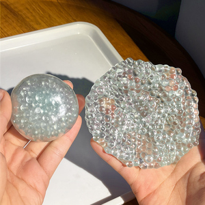Jouet Squishy Ultra-Doux Dégradé Effet Glacier, Balle en Verre Squishy pour la Relaxation et l'Entraînement de la Force des Mains avec Son ASMR Apaisant - Product Image 2