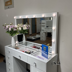 Tocador Coiffeuse de Fábrica Jingtong al por Mayor para Dormitorio con Espejo de Maquillaje con Luz Led - Product Image 5