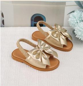 Sandales d'été pour enfants, nouveau style, chaussures de marche ajourées, sandales plates dorées avec nœuds et sangles élastiques - Product Image 3