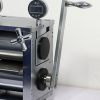 Machine manuelle de calandrage d'électrode de presse de roulement de rouleau de recherche de laboratoire de batterie au lithium
