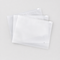 Sacs en plastique PE givrés semi-transparents mats avec fermeture éclair pour vêtements, textiles et emballages – Vente en gros