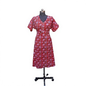 Robe midi trapèze vintage indienne de haute qualité pour femme, élégante, d'été, à manches courtes, imprimé floral numérique, pour soirée - Product Image 1