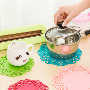 Cuisine résistant à la chaleur plats <span class=keywords><strong>de</strong></span> casserole porte-casseroles personnalisé Silicone dentelle en relief napperons <span class=keywords><strong>de</strong></span> <span class=keywords><strong>table</strong></span> <span class=keywords><strong>plat</strong></span> napperons - Product Image 3