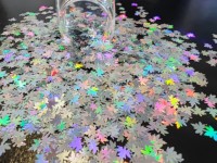 Paillettes holographiques irisées en forme de feuille d'érable de 6 mm