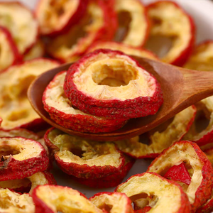 Gli anelli di datteri rossi, uno per uno, sono molto deliziosi. Sono uno degli snack secchi che tutti noi amiamo mangiare. - Product Image 5