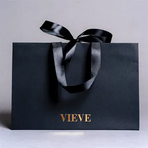 Sacos de papel para presente preto impressos com logotipo personalizado, qualidade superior, embalagem de roupas, saco de compras de papel com alça