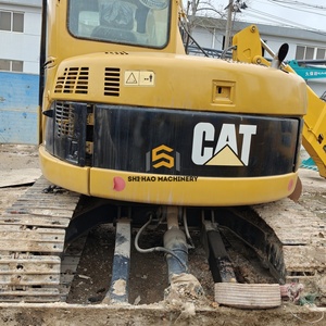 Mini-excavatrice sur chenilles Caterpillar d'occasion de haute qualité avec peinture d'origine, pour creuser des tranchées, moteur 41 kW, pompe à engrenages et godet de 0,3 m³ - Product Image 2