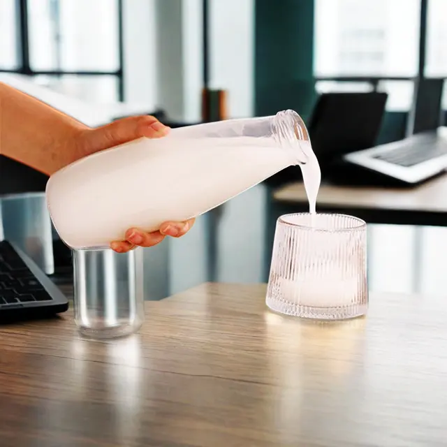 250ml- 1L clear glass juice bottle glass milk bottle with metal lid beverage bottle