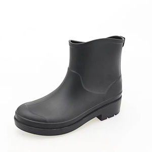 YL6048 Venta caliente al aire libre cómodo transpirable impermeable <span class=keywords><strong>Botas</strong></span> <span class=keywords><strong>de</strong></span> lluvia <span class=keywords><strong>de</strong></span> las mujeres para el jardín - Product Image 1