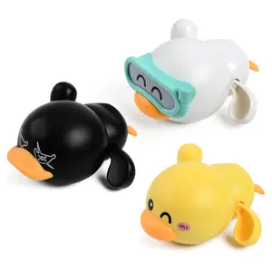 2023 The New Listing baby Bath toy duck winding splashing set Bathroom Baby Clockwork Yellow Duck Baby Duck Lo Lo Happy