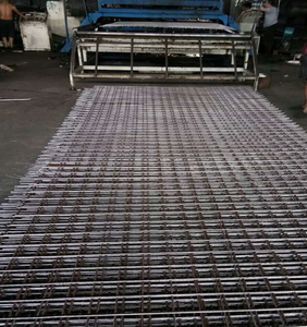 Hoja de malla de alambre de acero suave de color recubierto de PVC Panel de valla de construcción Agujero cuadrado Corte soldado Tamaño 25mm/50mm Malla 2-4mm Alambre - Product Image 6