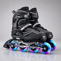Patins à roulettes ventilés en maille avec système de fixation multicouche de sécurité, roues lumineuses automatiques et roulements durables pour l'extérieur