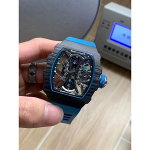 Reloj Mecánico Automático de Lujo con Tourbillon de Fibra de Carbono NTPT, Diseño 5301, para Hombre - Product Image 5