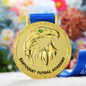 Médailles de sport personnalisées en métal avec tête d'aigle en relief 3D, en alliage de zinc plaqué or et argent, émail, pour futsal et académies - Product Image 2