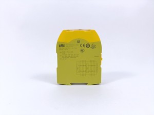 PLC 750132 PNOZ S22 Relais de sécurité, connecteurs manquants - Product Image 5