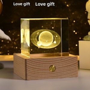 Cubo di Cristallo Inciso in 3D a Tema Pianeti, Ornamento in Vetro, <span class=keywords><strong>Regalo</strong></span> Perfetto per Coppie, Fidanzati, Design di Tendenza - Product Image 1