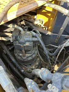 19 225 Excavatrices, modèles petits et grands, avec moteur Isuzu et pompe à composants d'occasion à soupape hydraulique Kawasaki - Product Image 2