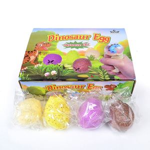 Cadeau idéal pour tous les âges : Balle sensorielle anti-stress en caoutchouc TPR colorée, en forme d'œuf de dinosaure, jouet sensoriel à presser - Product Image 3