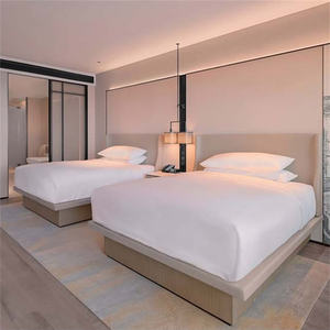 Ensemble de meubles de chambre à coucher modernes et durables, personnalisés pour hôtel, Airbnb, appartement en location, cadre de lit en bois avec tête de lit et tables de chevet - Product Image 5