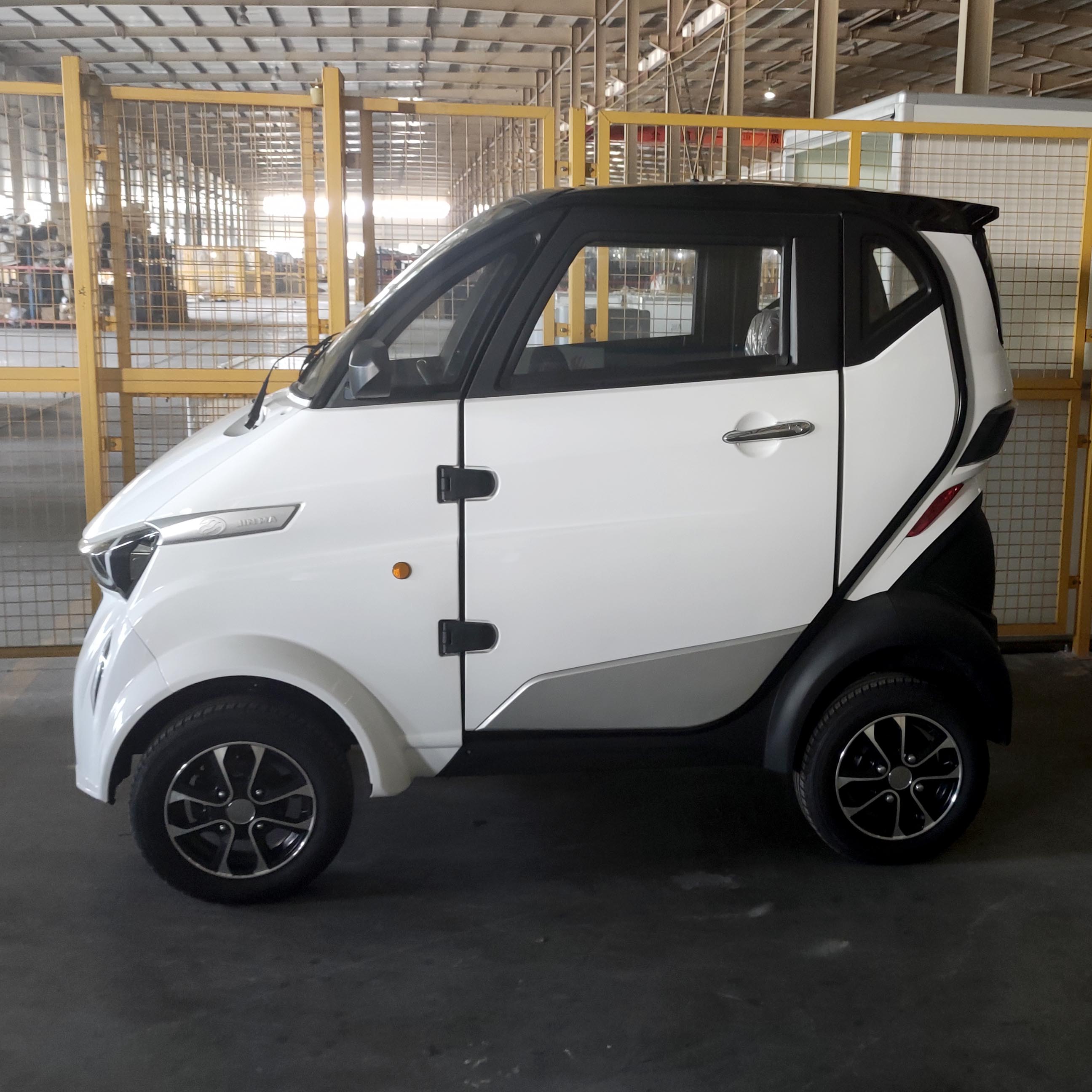 Made in China 2 seats EEC electric new cars for sale Europe