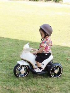 Moto Elettrica 6V per Bambini, Veicolo Giocattolo a Batteria in ABS, Motocicletta Elettrica Adatta ai Bambini - Product Image 3