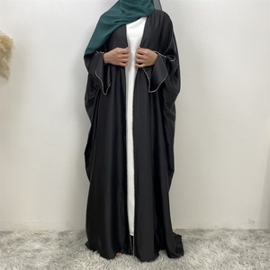 1427 #   Nueva llegada: Cárdigan islámico plateado con diamantes para mujer musulmana, ropa islámica, abaya de satén de seda ligera y brillante con puños divididos. - Product Image 6
